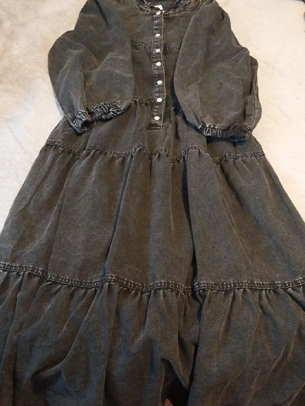 ' Dark Gray Button-Front Tiered Dress